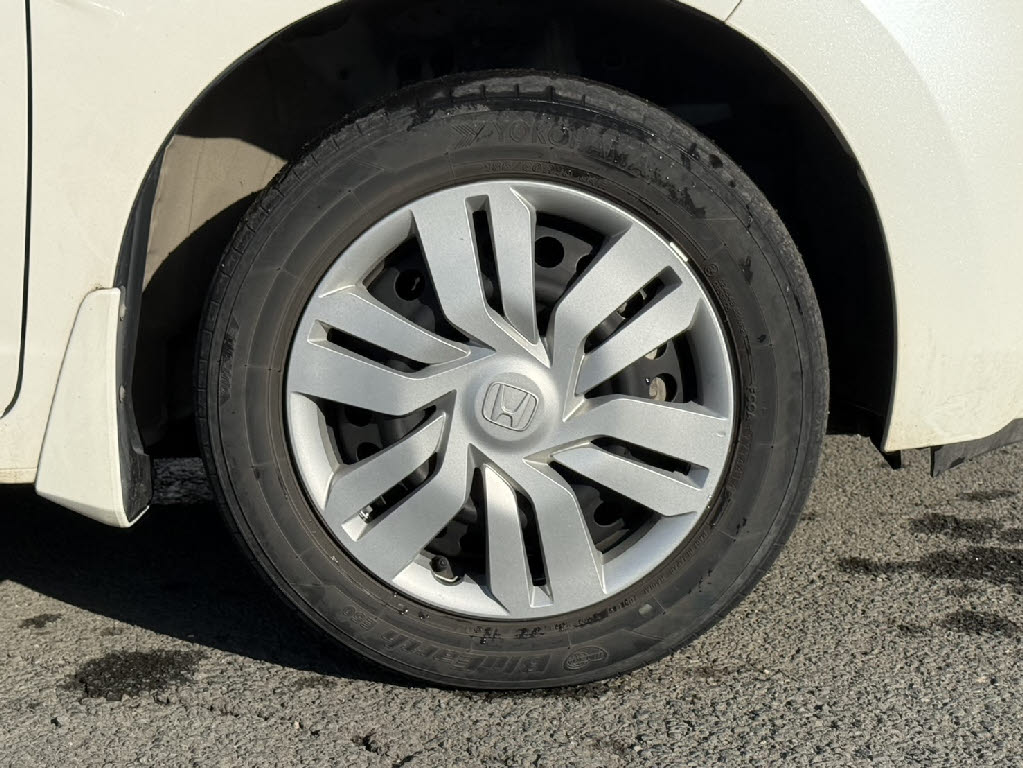 ホンダ フィット 13G・Lﾊﾟｯｹｰｼﾞ 4WD