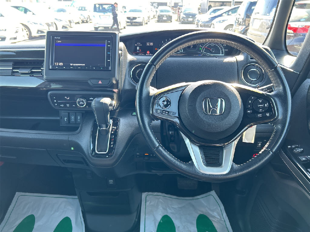 ホンダ Ｎ　ＢＯＸカスタム G･Lﾀｰﾎﾞｾﾝｼﾝｸﾞ 4WD