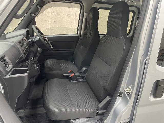 ダイハツ ハイゼットカーゴＶ デラックス