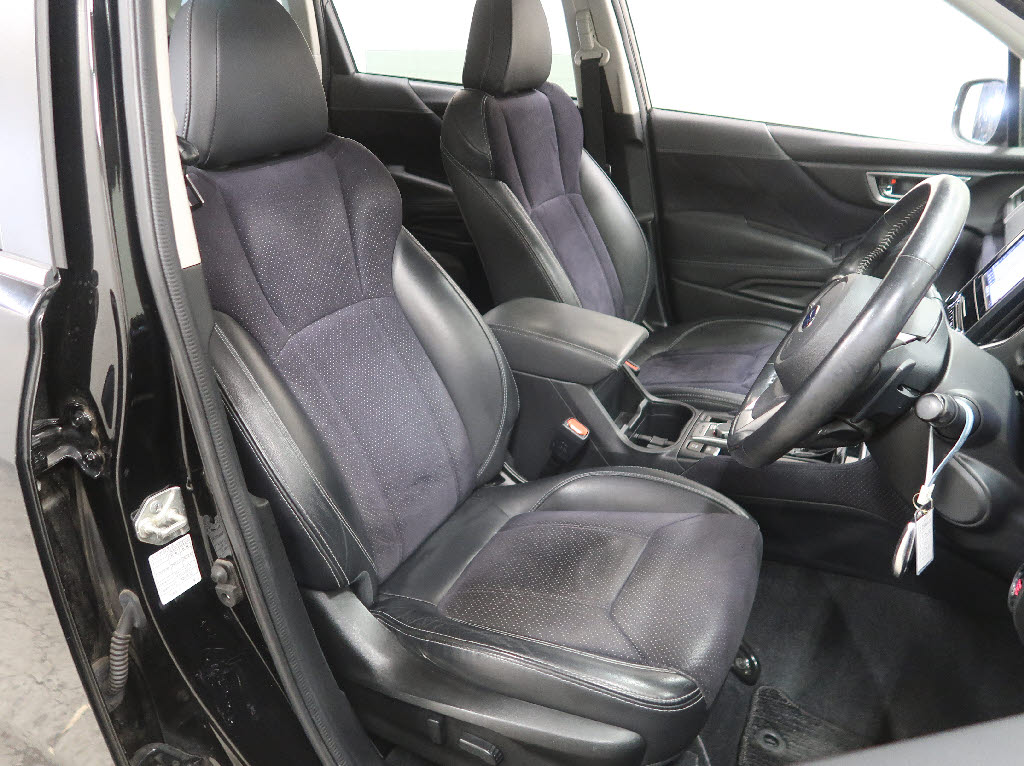 スバル フォレスター スポーツ 4WD