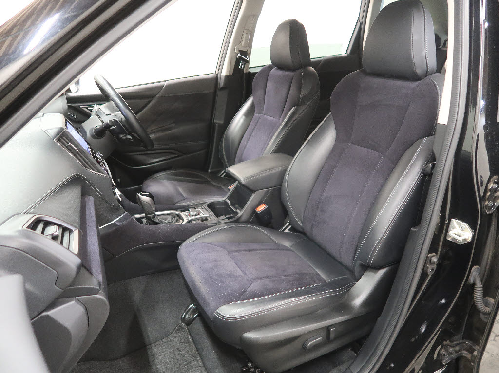 スバル フォレスター スポーツ 4WD