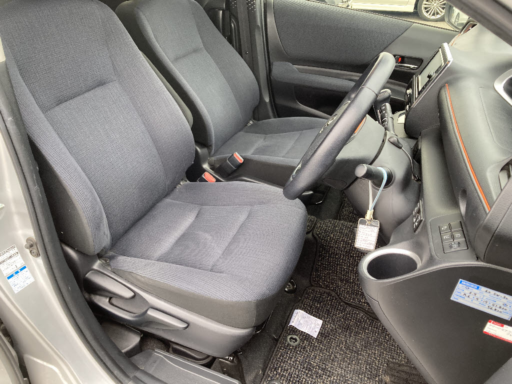 トヨタ シエンタ G 4WD