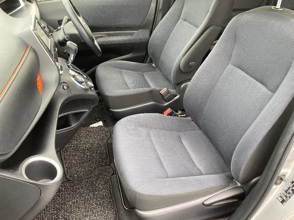 トヨタ シエンタ G 4WD