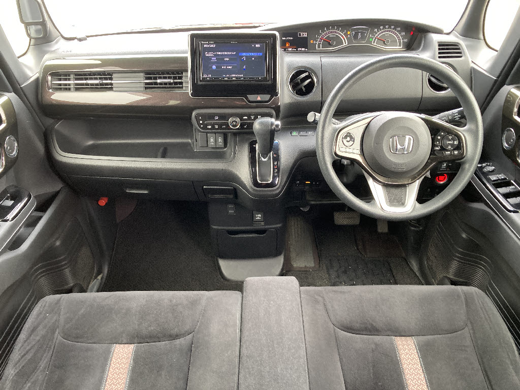 ホンダ Ｎ　ＢＯＸカスタム G・Lﾎﾝﾀﾞｾﾝｼﾝｸﾞ 4WD