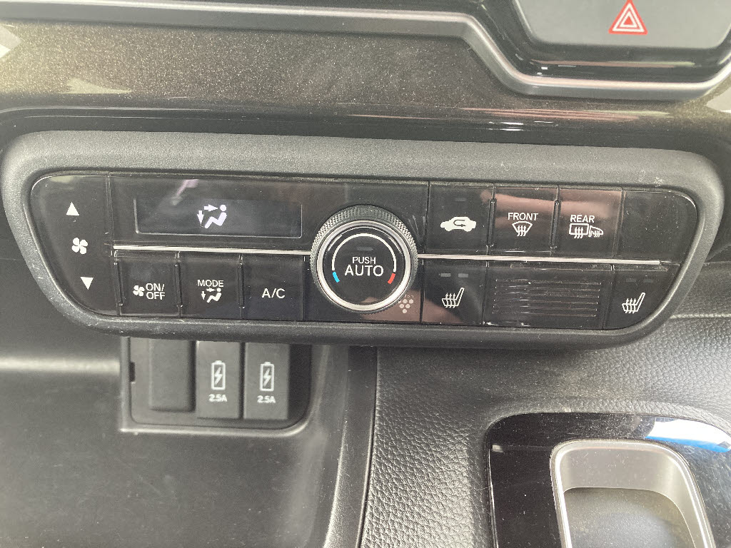 ホンダ Ｎ　ＢＯＸカスタム G・Lﾎﾝﾀﾞｾﾝｼﾝｸﾞ 4WD