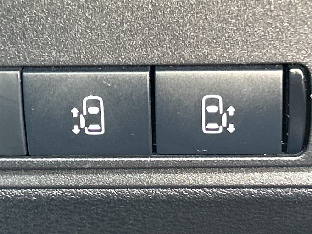 ニッサン セレナＨＶ E-40RCE ﾊｲｳｪｲV 4WD