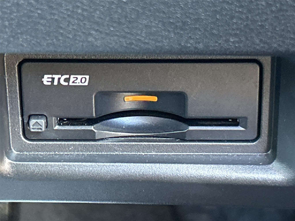 ニッサン セレナＨＶ E-40RCE ﾊｲｳｪｲV 4WD