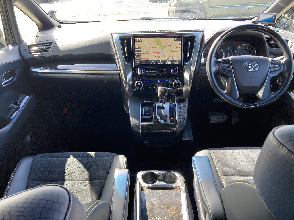 トヨタ ヴェルファイア 2.5Z-Aｴﾃﾞｨｼｮﾝ ｺﾞｰﾙﾃﾞﾝｱｲｽﾞ 4WD