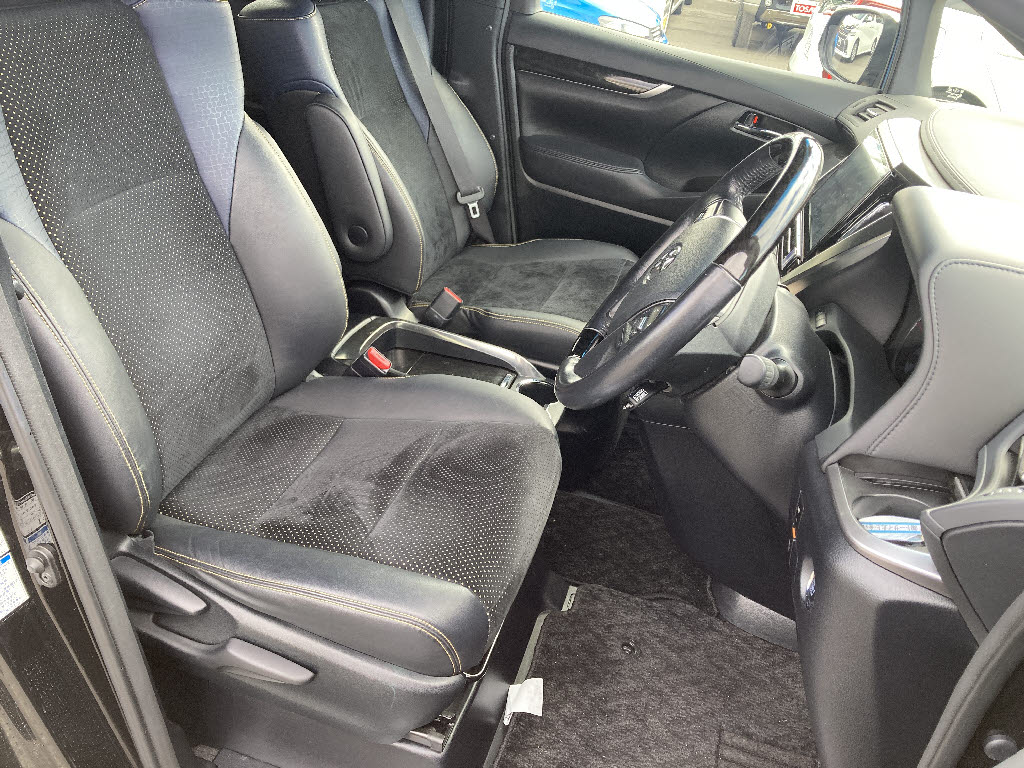 トヨタ ヴェルファイア 2.5Z-Aｴﾃﾞｨｼｮﾝ ｺﾞｰﾙﾃﾞﾝｱｲｽﾞ 4WD