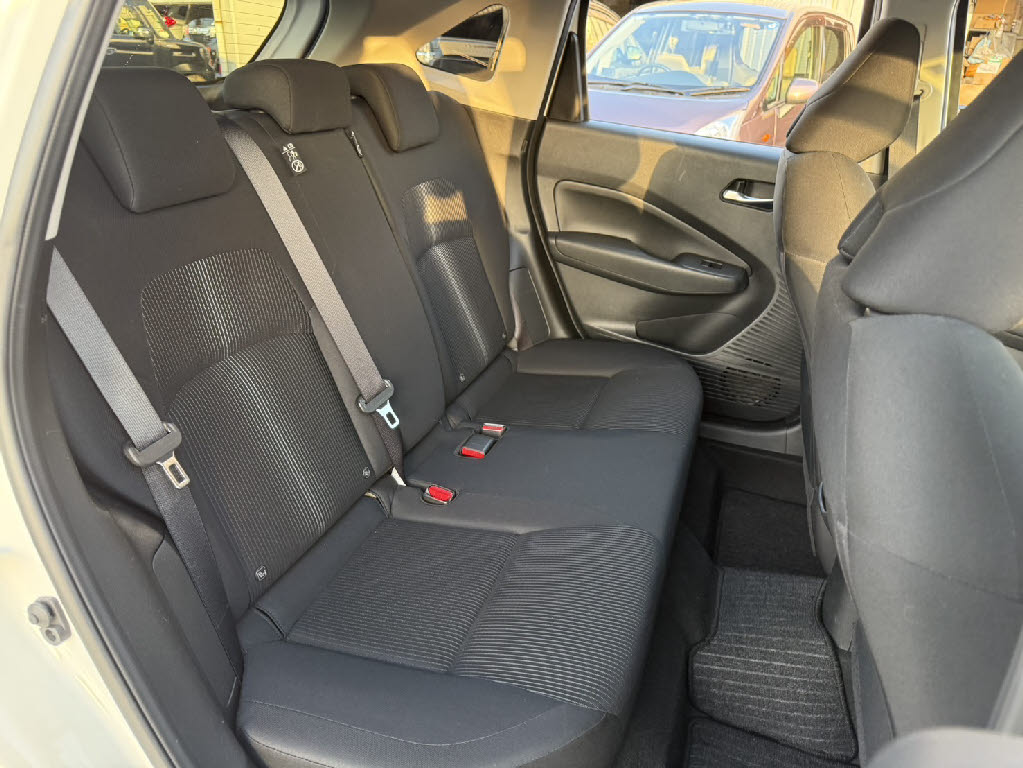 ニッサン ノート X FOUR 4WD