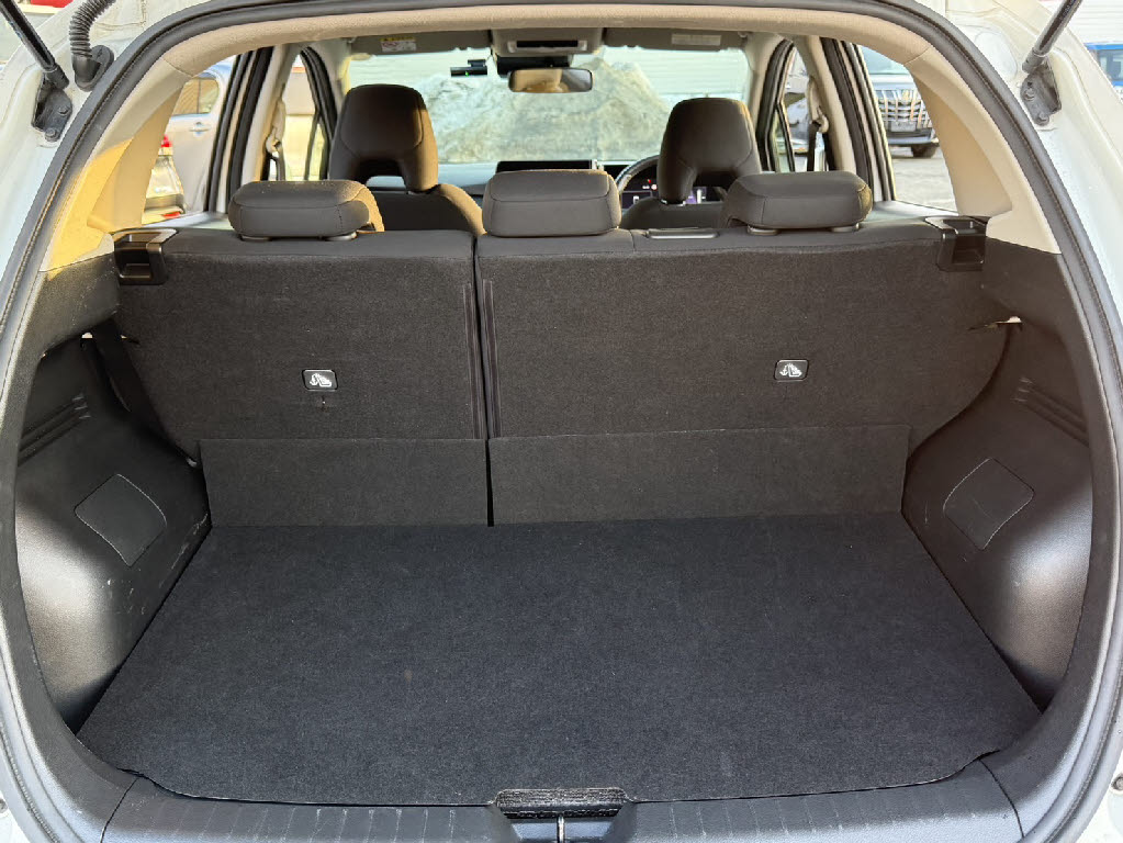 ニッサン ノート X FOUR 4WD