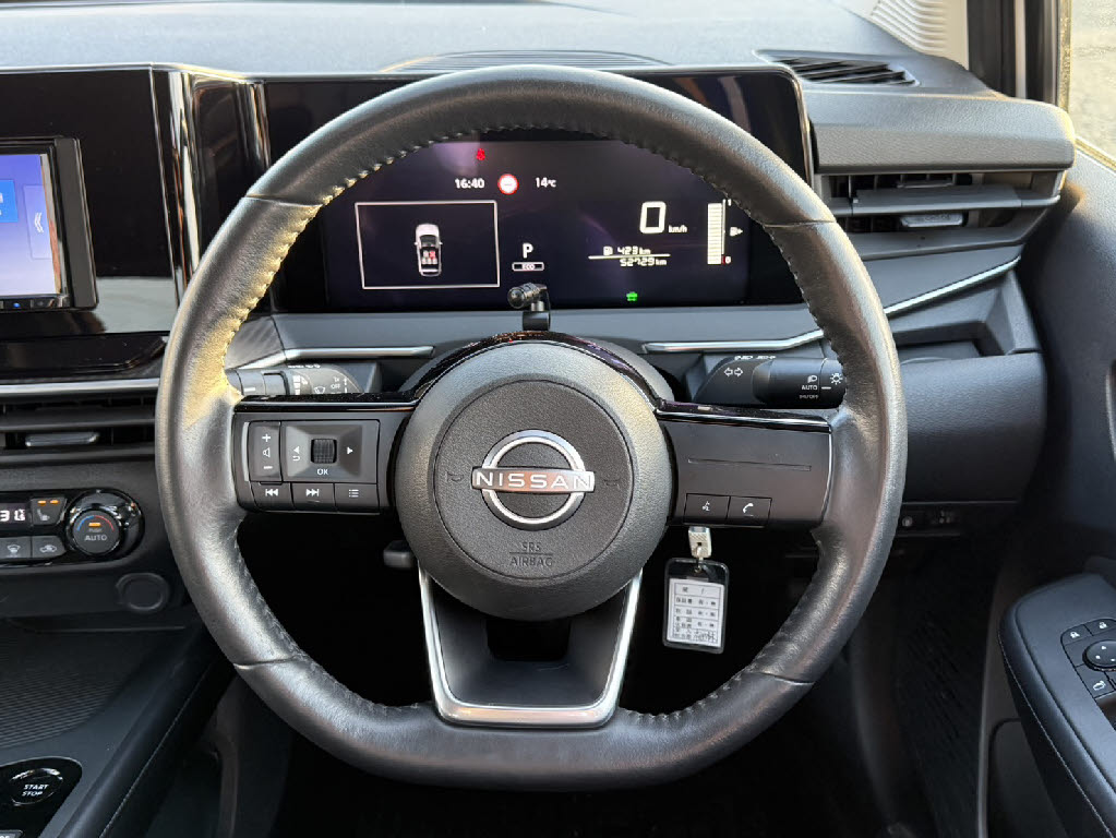 ニッサン ノート X FOUR 4WD