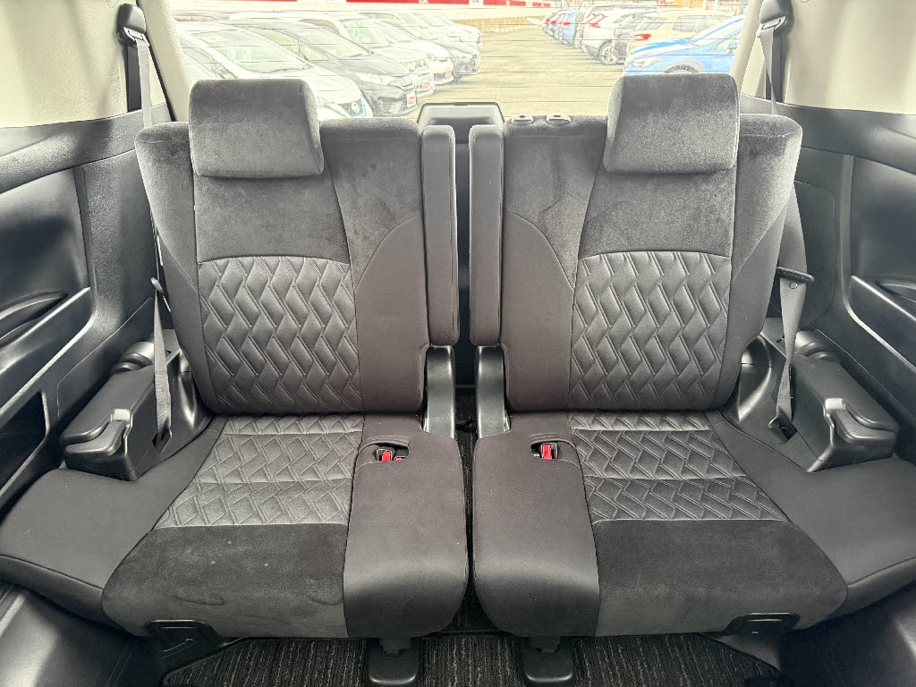 トヨタ ｱﾙﾌｧｰﾄﾞ ﾊｲﾌﾞﾘｯﾄﾞ S 4WD