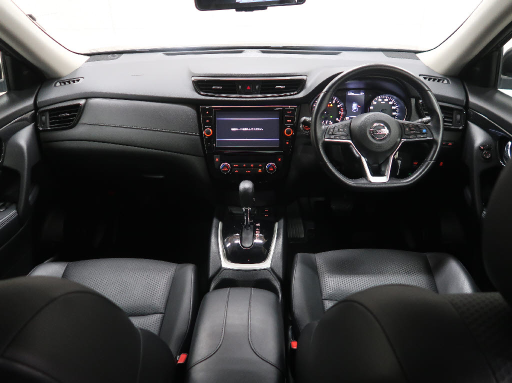 ニッサン エクストレイル 20XI 4WD