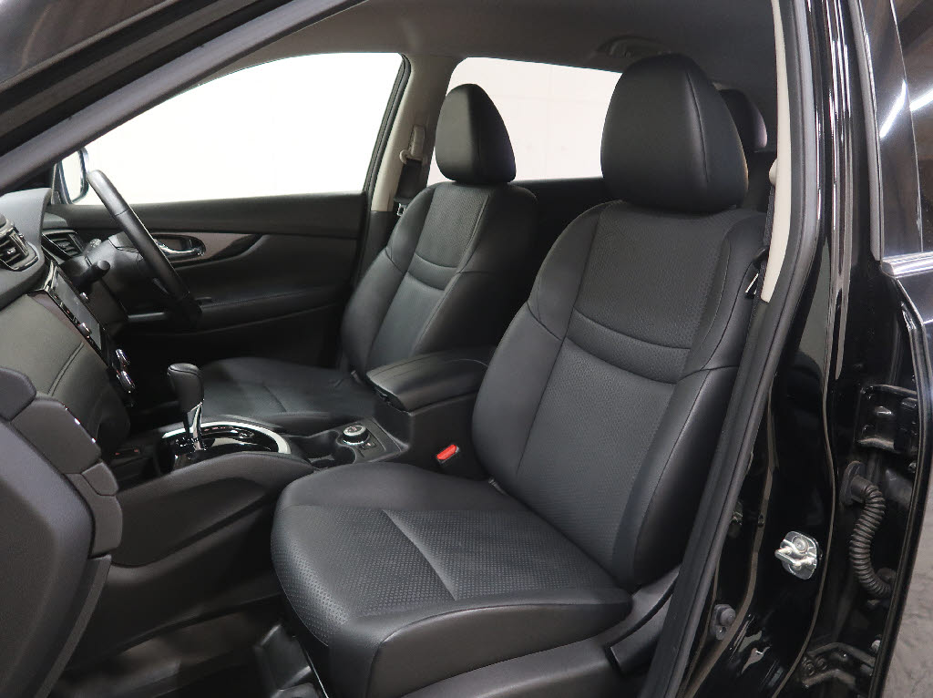 ニッサン エクストレイル 20XI 4WD