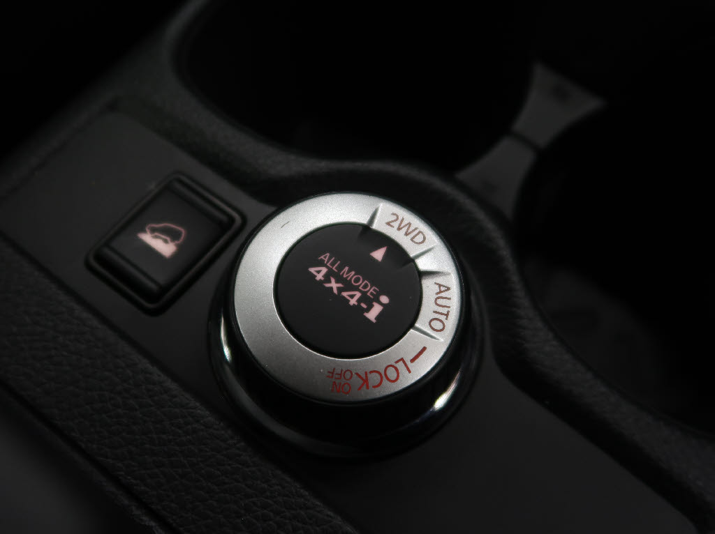 ニッサン エクストレイル 20XI 4WD