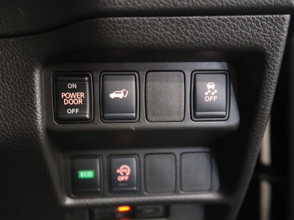 ニッサン エクストレイル 20XI 4WD