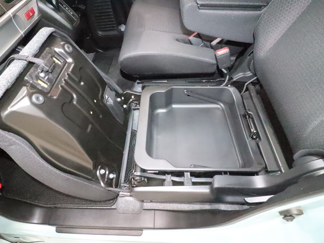 スズキ スペーシアギア ＸＺターボ