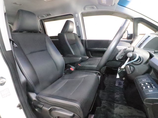 ホンダ ステップワゴン スパーダＺクールスピリット