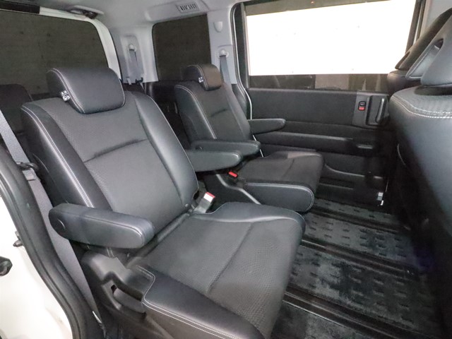 ホンダ ステップワゴン スパーダＺクールスピリット