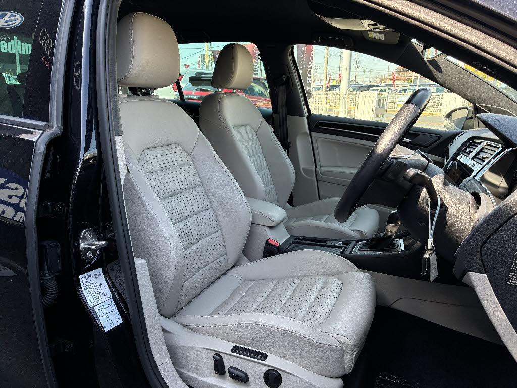 フォルクスワーゲン ＶＷゴルフ ＴＤＩハイラインマイスター