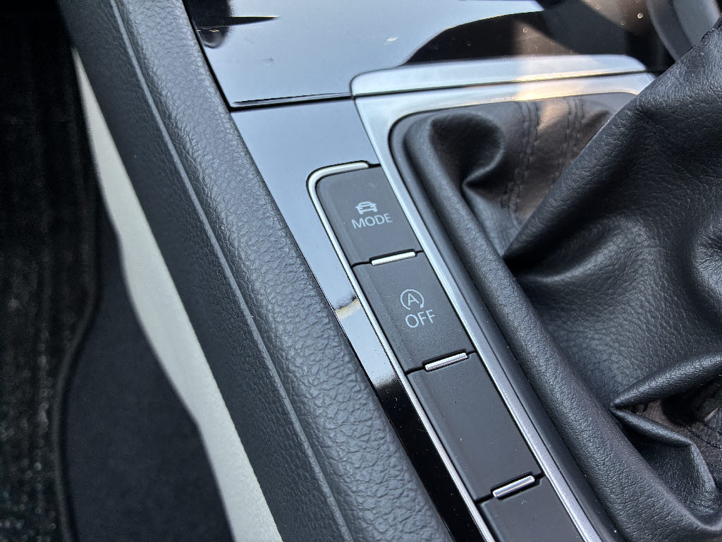 フォルクスワーゲン ＶＷゴルフ ＴＤＩハイラインマイスター