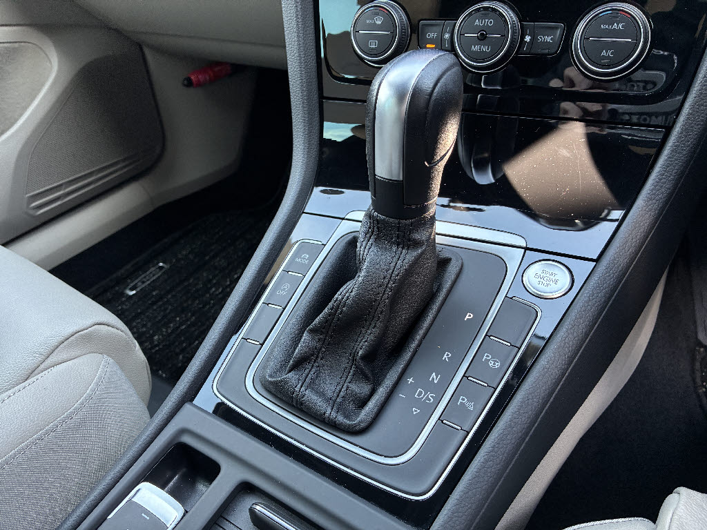 フォルクスワーゲン ＶＷゴルフ ＴＤＩハイラインマイスター