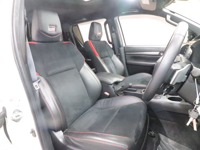 トヨタ ハイラックス Ｚ　ＧＲスポーツ