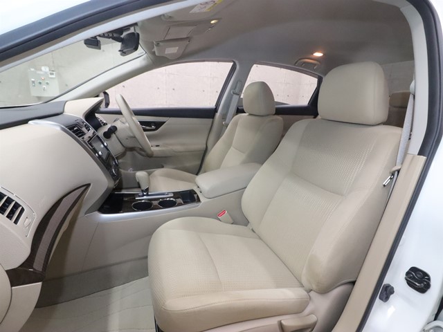 ニッサン ティアナ ＸＥ