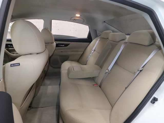 ニッサン ティアナ ＸＥ