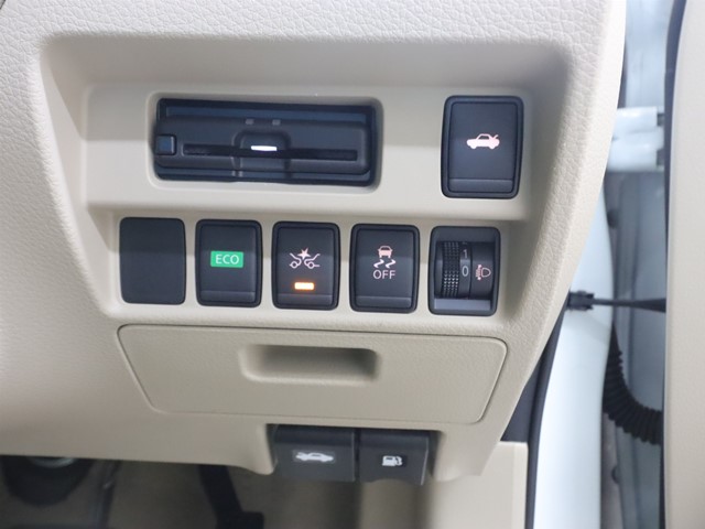 ニッサン ティアナ ＸＥ