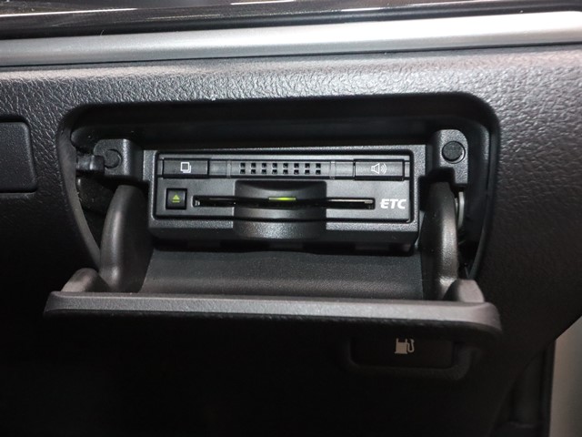 トヨタ クラウンＨＶ アスリートＳ