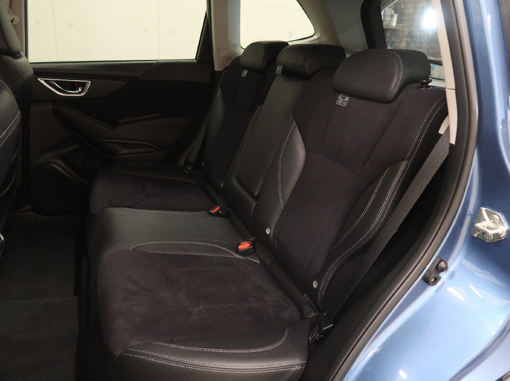 スバル フォレスター スポーツ