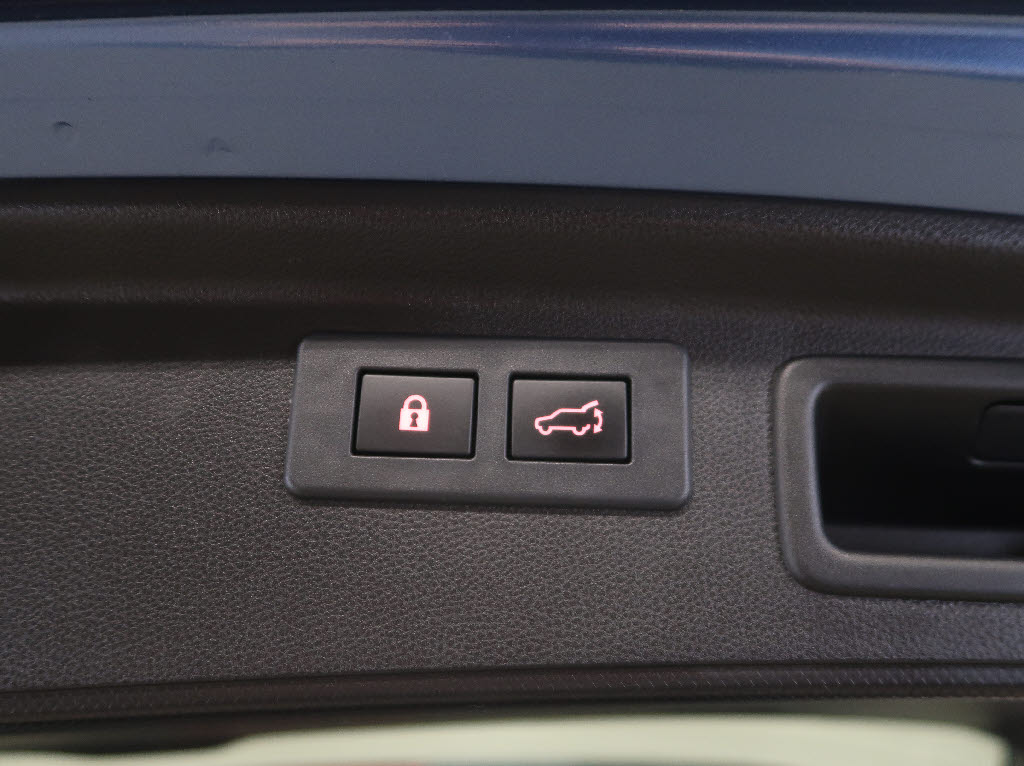 スバル フォレスター スポーツ