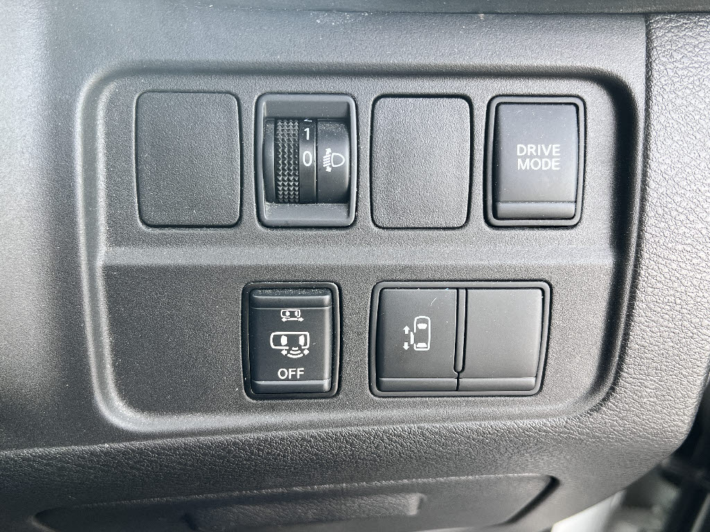 ニッサン セレナＨＶ e-POWER ﾊｲｳｪｲｽﾀｰ