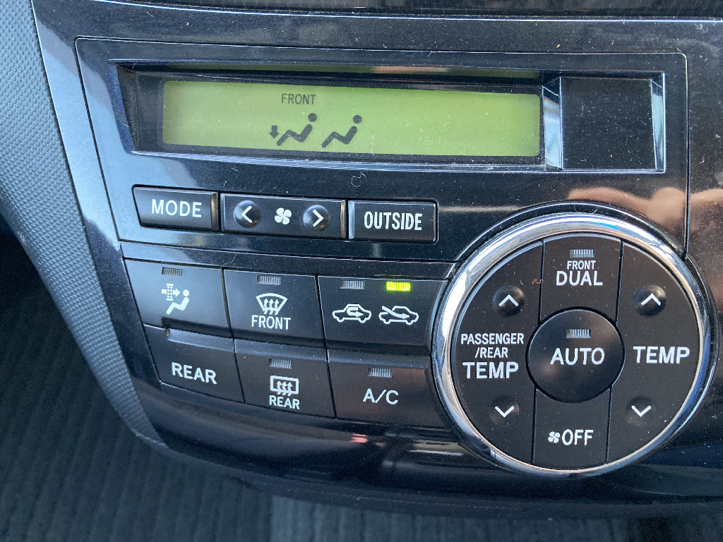 トヨタ エスティマ ｱｴﾗｽ 4WD