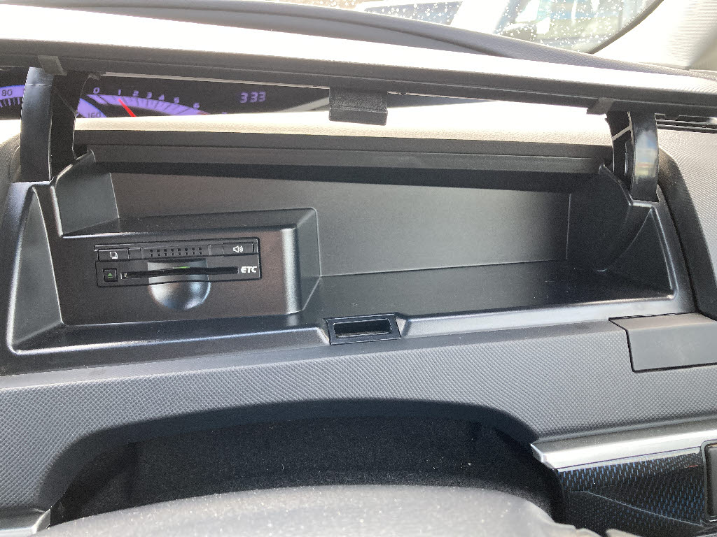 トヨタ エスティマ ｱｴﾗｽ 4WD