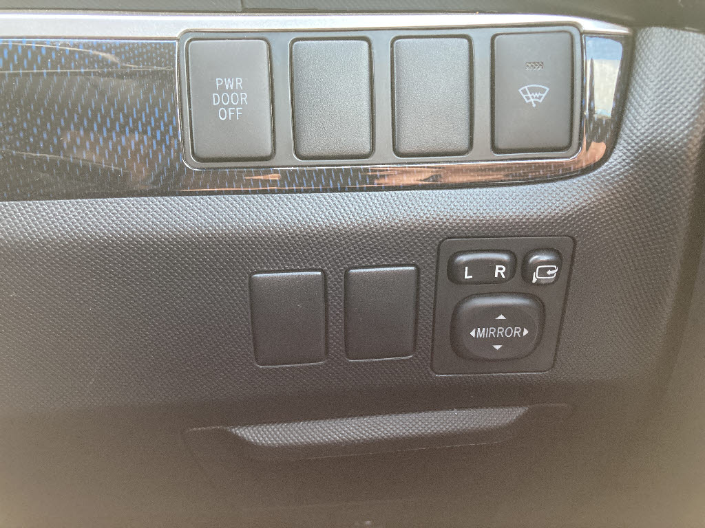 トヨタ エスティマ ｱｴﾗｽ 4WD