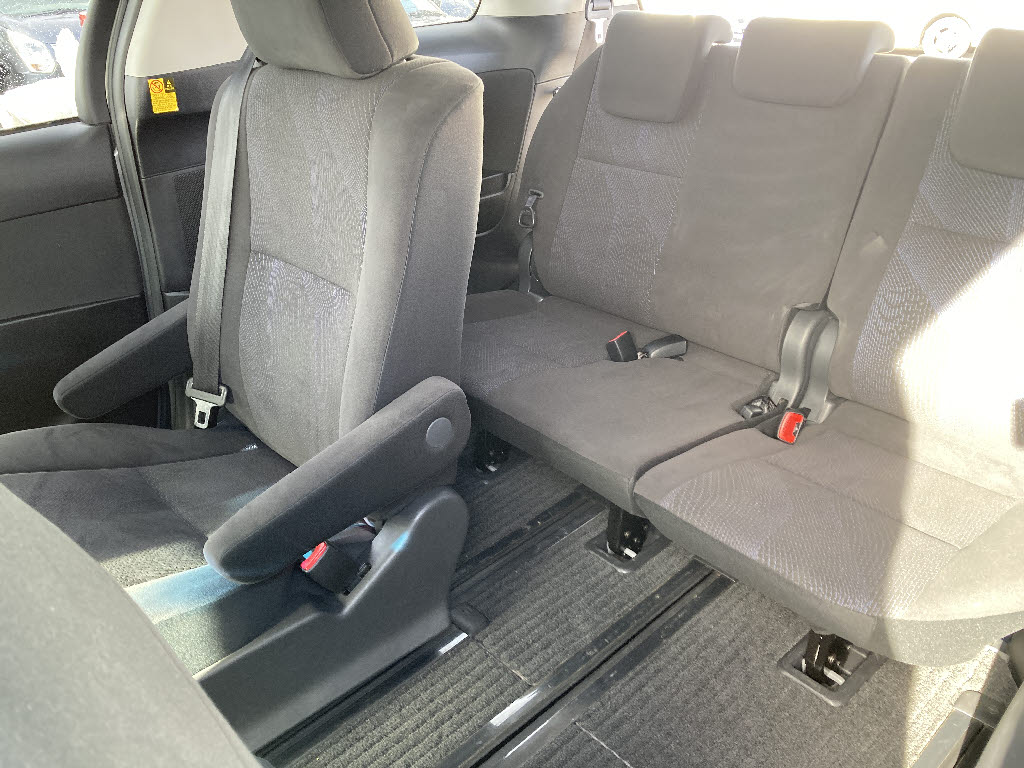 トヨタ エスティマ ｱｴﾗｽ 4WD