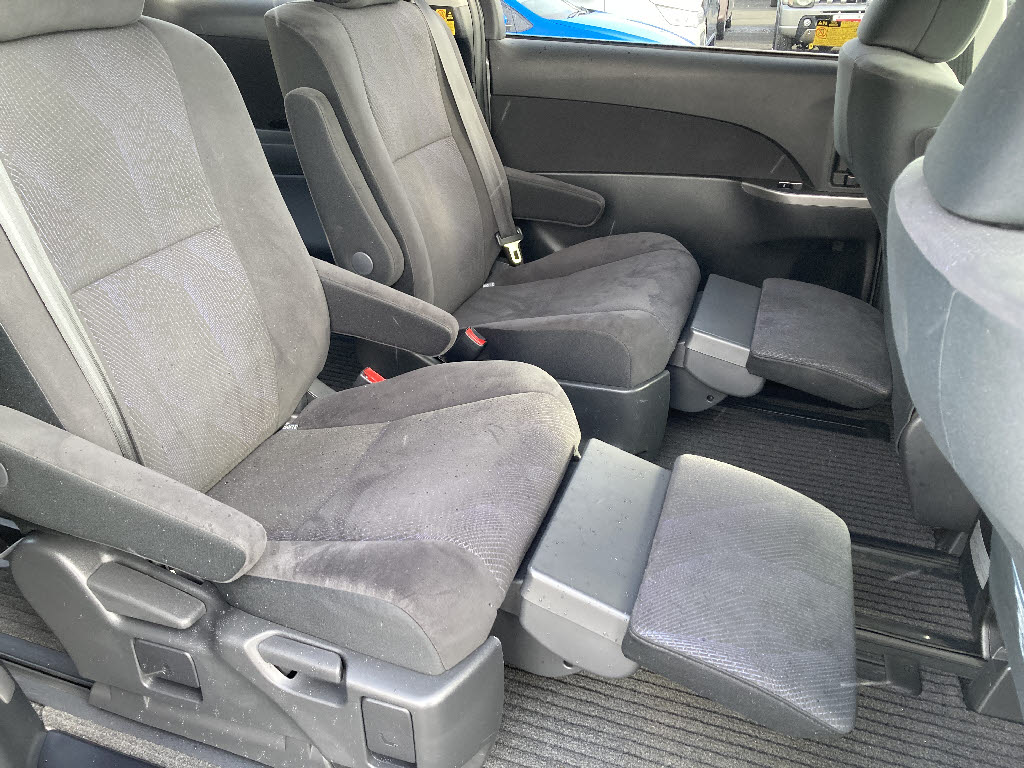 トヨタ エスティマ ｱｴﾗｽ 4WD