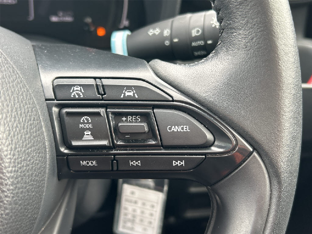 トヨタ ｼｴﾝﾀ ﾊｲﾌﾞﾘｯﾄﾞ ﾊｲﾌﾞﾘｯﾄﾞZ 4WD