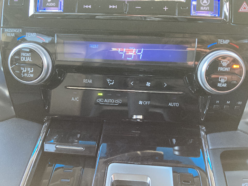 トヨタ ｳﾞｪﾙﾌｧｲｱﾊｲﾌﾞﾘｯﾄﾞ ZR