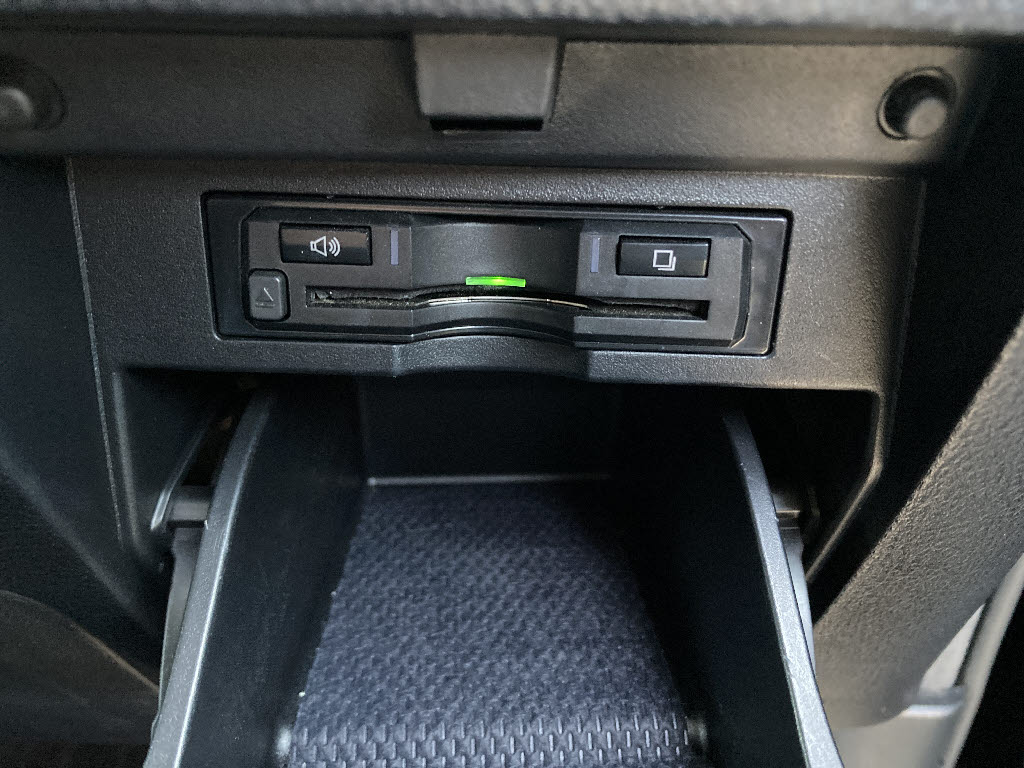 トヨタ ｳﾞｪﾙﾌｧｲｱﾊｲﾌﾞﾘｯﾄﾞ ZR