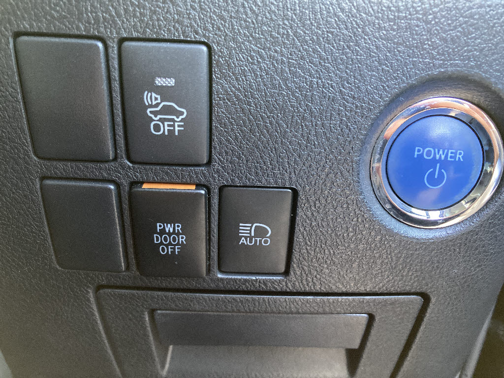 トヨタ ｳﾞｪﾙﾌｧｲｱﾊｲﾌﾞﾘｯﾄﾞ ZR