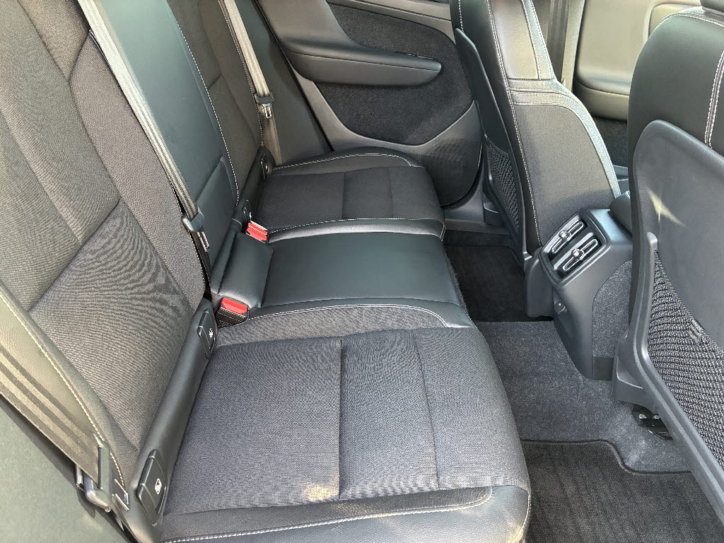 ボルボ ボルボ ＸＣ４０ T4 ﾓﾒﾝﾀﾑ