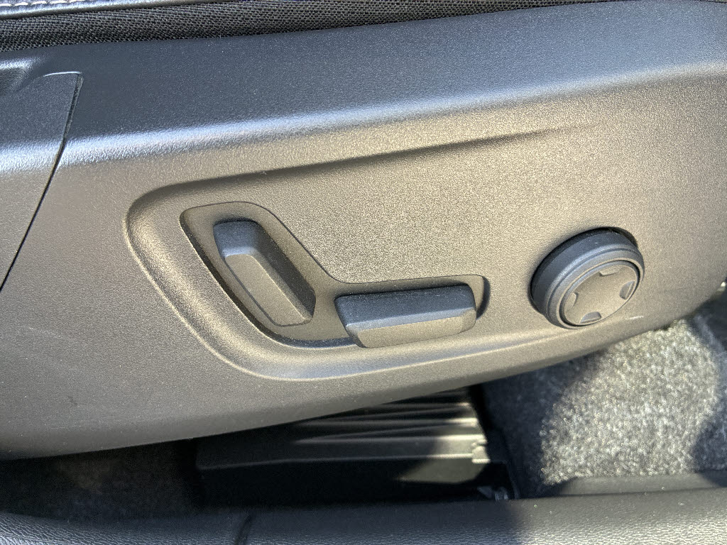 ボルボ ボルボ ＸＣ４０ T4 ﾓﾒﾝﾀﾑ