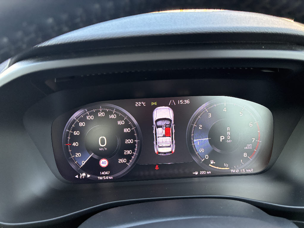 ボルボ ボルボ ＸＣ４０ T4 ﾓﾒﾝﾀﾑ