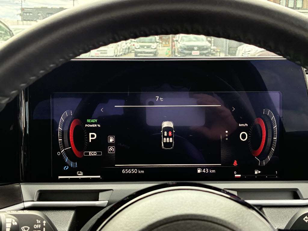 ニッサン オーラ G FOUR ﾚｻﾞｰｴﾃﾞｨｼｮﾝ 4WD