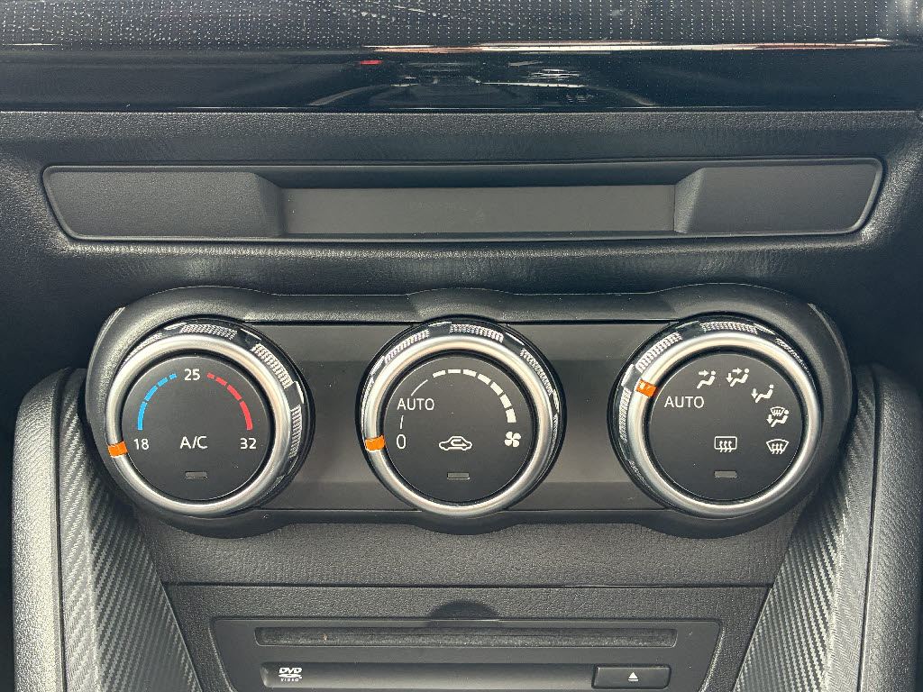 マツダ マツダ２ XD ﾌﾞﾗｯｸﾄｰﾝｴﾃﾞｨｼｮﾝ 4WD