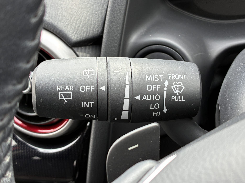 マツダ マツダ２ XD ﾌﾞﾗｯｸﾄｰﾝｴﾃﾞｨｼｮﾝ 4WD